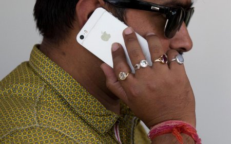 One Tech Tip: Unspoken group chats rules you're probably ignoring, but shouldn't.