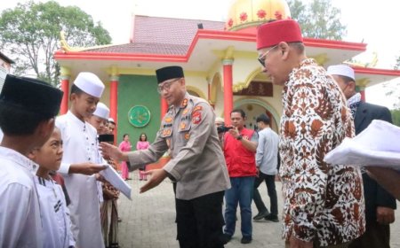 Polres Tanah Karo Gelar Bakti Sosial Ramadan di Masjid Muhammad Chang Ho Pererat Silaturahmi