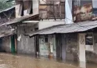 Banjir Setinggi 1,5 Meter Rendam Permukiman Bencongan Tangerang, Warga Temukan Ular