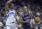 DeMar DeRozan Cetak 41 Poin Bawa Kings Menahan Jazz 116-111