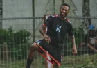 Legenda Timnas Boaz Solossa Tolak Tawaran Eropa Demi Setia di Persipura Jayapura