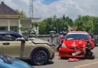 Kecelakaan 2 Mobil di Bojonegoro: 5 Orang Luka-Luka Akibat Tabrakan Berlawanan Arah