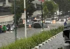 Banjir Parah di Jalan TB Simatupang Arah Fatmawati: Dampak Hujan Deras Jakarta