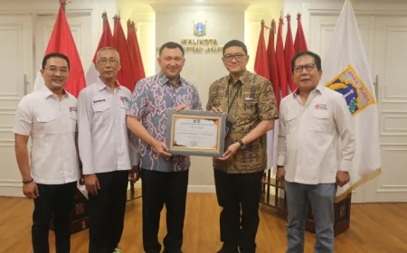 JICT Salurkan Donasi Rp300 Juta untuk Korban Banjir Bandang di Sumatera