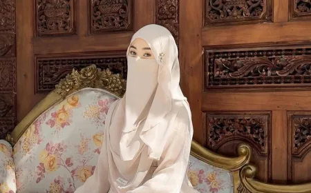 Profil Tinandrose: Biodata, Karier, dan Kisah Cinta dengan Fiki Naki