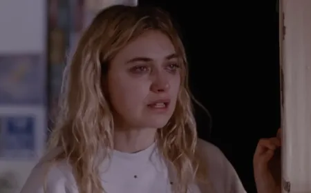 The Chronology of Water Review: Debut Kristen Stewart yang Memukau dan Penuh Makna