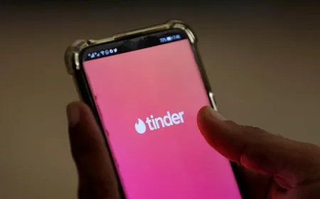 Cari Kerja Makin Sulit, Anak Muda Manfaatkan Tinder untuk Dapat Lowongan