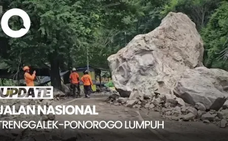 Longsor Batu Besar Tutup Jalan Nasional Trenggalek-Ponorogo, Akses Terhenti Total