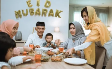 Standar Meja Makan Lebaran dan Tekanan Sosial yang Membebani Perempuan