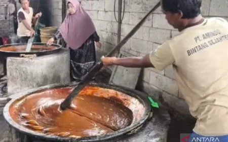UMKM Dodol Betawi di Bekasi Banjir Orderan Selama Bulan Ramadhan 1447 H