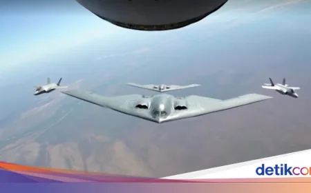 Pesawat Pengebom B-2 AS Jatuhkan Puluhan Bom 2.000 Pon ke Bunker Rudal Iran
