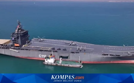 Kapal Induk Drone Iran Seukuran Perang Dunia II Terbakar Usai Diserang AS