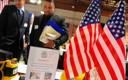 PHK Tak Terlihat: AI Diam-diam Mengusir Tenaga Kerja Amerika, CEO Peringatkan