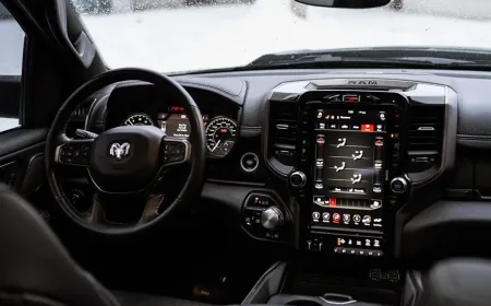 5 Alasan Sistem Infotainment Mobil Semakin Mirip Smartphone di 2026