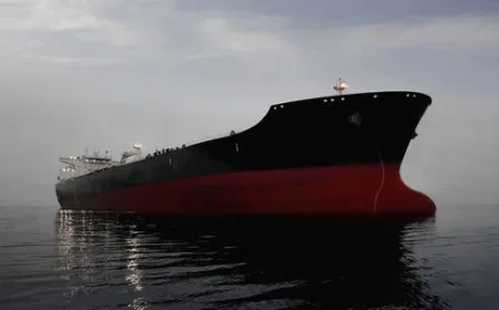 Harga Minyak Meroket ke Level Tertinggi Sejak 2023, Dampak Perang AS-Israel vs Iran