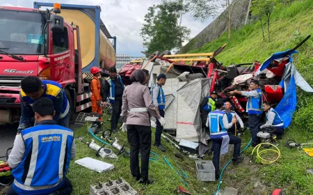 Kecelakaan Tiga Truk di Tol Semarang-Solo, Satu Orang Meninggal Dunia