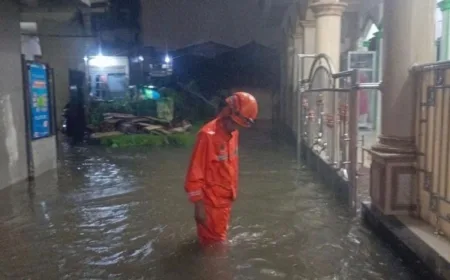 Banjir Jakarta Rendam 39 RT dan 13 Ruas Jalan, Ini Daerah Terdampak Terparah
