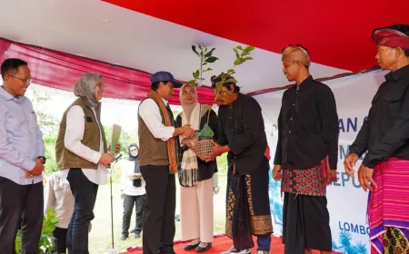 Menhut Serahkan Izin Perhutanan Sosial di Lombok, Wujudkan Amanah Prabowo