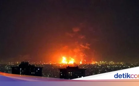 Serangan AS-Israel di Depot Minyak Karaj Iran Tewaskan 6 Orang