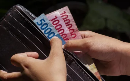 Asal-usul THR Lebaran: Dari Hadiah Raja hingga Hak Pekerja di Indonesia