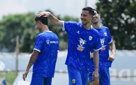 Jadwal Siaran Langsung Persib Bandung vs Persik Kediri Malam Ini: Thom Haye Targetkan 3 Poin