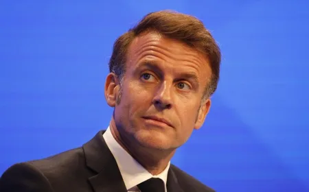 Macron Sindir Trump: Rezim Iran Tak Bisa Digulingkan Cuma dengan Bom