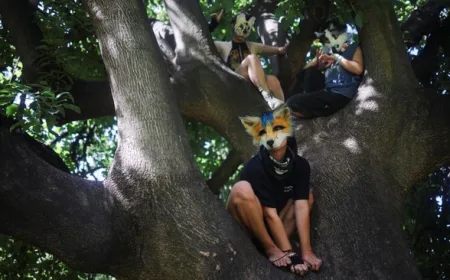 Fenomena Remaja Meniru Perilaku Anjing dan Kucing di Argentina Viral