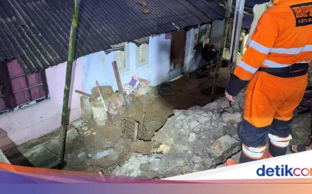 Hujan Deras Picu Banjir dan Longsor di Bogor, Dua Rumah Rusak Parah