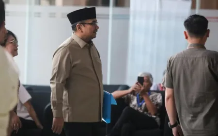 Gus Yaqut Tak Hadiri Sidang Putusan Praperadilan, Kuasa Hukum Sebut Kelelahan