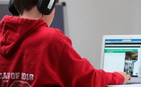 Penanggulangan Cyber Bullying Anak: Kebijakan Kriminal untuk Lindungi Generasi Digital