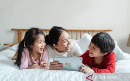 Regulasi Media Sosial Anak: Peran Vital Keluarga dalam Perlindungan Digital