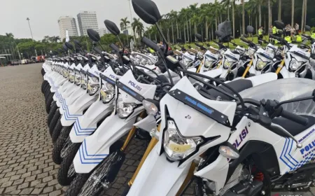 Kapolri Serahkan 150 Motor untuk Optimalkan Layanan Polda Terdampak Banjir