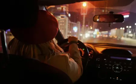 4 Cara Aman Berkendara Mobil di Malam Hari untuk Perjalanan Mudik Lebaran