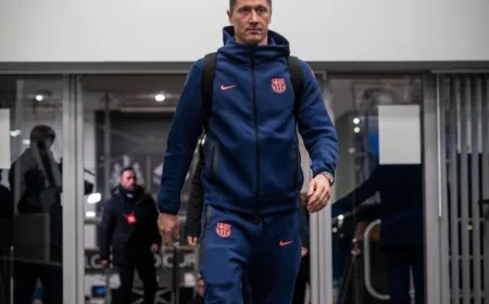 Robert Lewandowski Diperebutkan AC Milan dan Juventus, Ini Peluang Hijrah ke Liga Italia