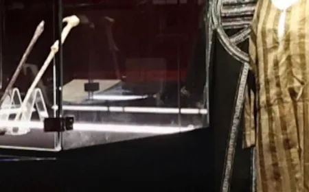 Properti Asli Harry Potter hingga The Hobbit Siap Dilelang di Paris April 2026