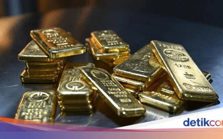 Harga Emas Dunia Melemah di Tengah Konflik AS & Israel vs Iran