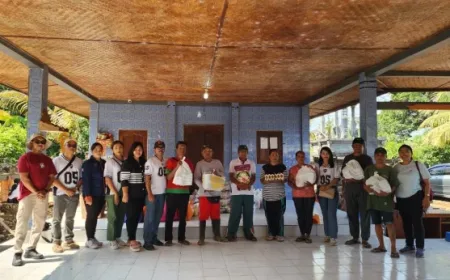 Alumni SMAN 1 Singaraja 2005 Bergerak Cepat Bantu Korban Banjir Bandang Kalianget
