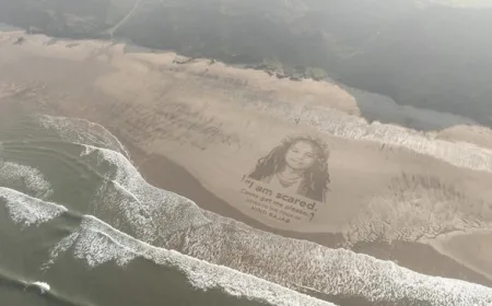 Potret Pasir Raksasa Gadis Palestina Muncul Jelang Oscar 2026