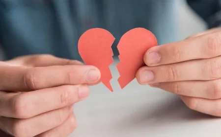 Fenomena Patah Hati Siber di China: Mengapa Pengguna AI Merasa Terikat Emosional?