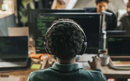 Analisis Eksposur AI di Pasar Kerja AS: Pekerjaan Bergaji Tinggi Paling Terdampak