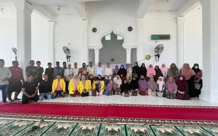 Mahasiswa STIKes Jabal Ghafur Pidie Hadirkan Pojok ISPA Cegah Penyakit Pasca Banjir