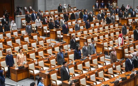 MK Perintahkan Revisi Uang Pensiun Wakil Rakyat, DPR Usul Bentuk Pansus