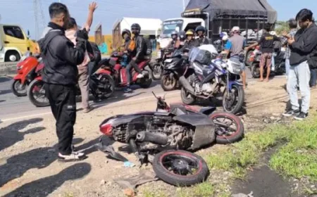 Kecelakaan Beruntun Truk Tronton dan 5 Motor Pemudik di Jalur Pantura Cirebon