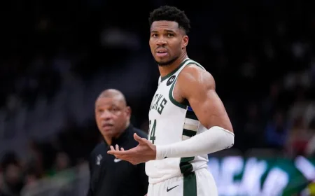 Giannis Absen Satu Pekan, Bucks Hadapi Tantangan 14 Gim Terakhir Musim Reguler