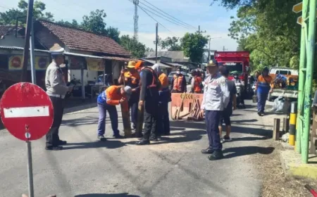 KAI Daop 7 Sempitkan Perlintasan untuk Minimalkan Risiko Kecelakaan Mudik 2026