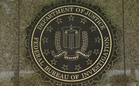 Eks Agen FBI Gugat Direktur Kash Patel Terkait Pemecatan Kasus Pemilu Trump