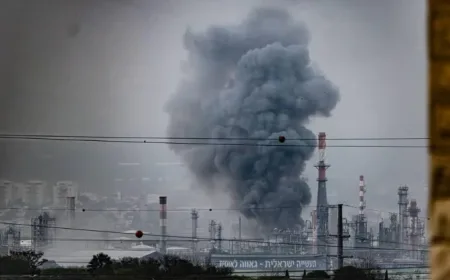 Serangan Rudal Iran di Kompleks Petrokimia Haifa Ganggu Jaringan Listrik Israel