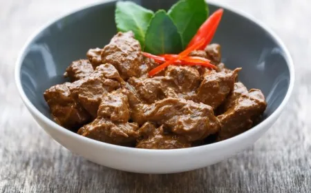 Awal Mula Tradisi Memasak Daging Saat Lebaran di Indonesia