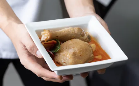 Waspada Makan Berlebihan Saat Lebaran Picu Lonjakan Gula dan Kolesterol