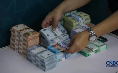 Asal Usul Tradisi Bagi-Bagi Uang Saat Lebaran yang Jarang Diketahui